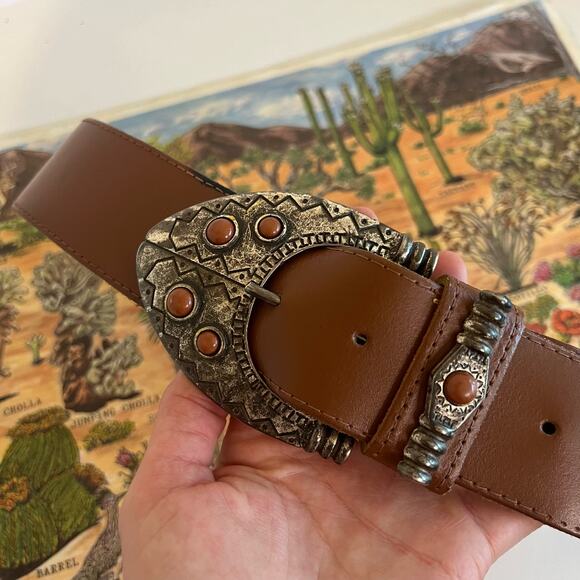 Vintage 90s Saffron Made in Italy Brown Genuine Leather Stone Buckle Belt M main image 8